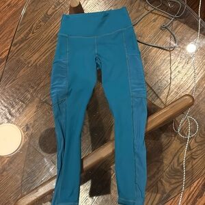 Teal Fabletics leggings